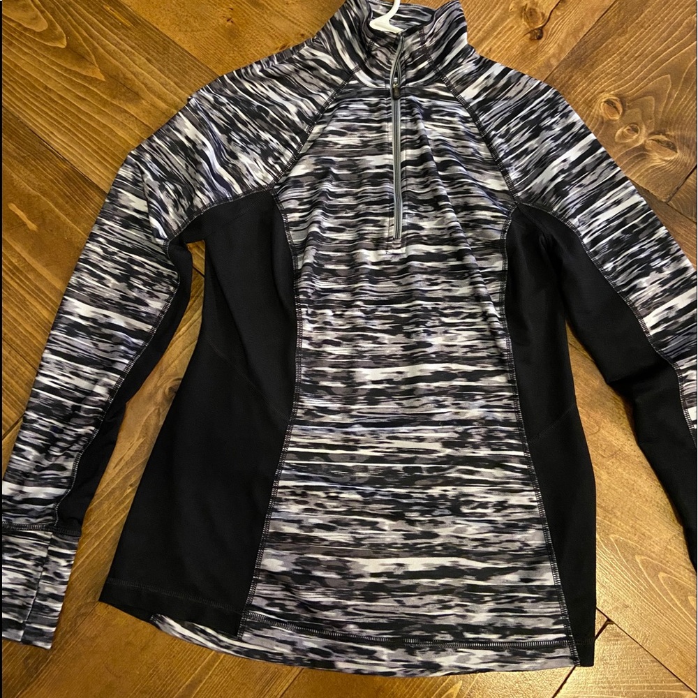 WOMENS EXERCISE SHIRT